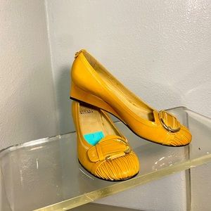 Vintage Stuart Weitzman yellow Wedge Heels Size 10